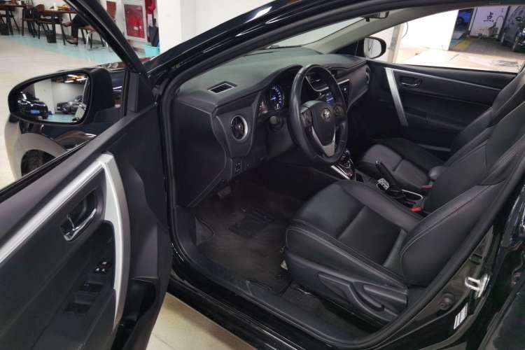 Used Toyota Levin Hybrid E+ 2019 1.8L PH V E-CVT Luxury Edition Driver Seat