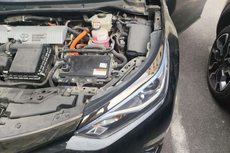 Used Toyota Levin Hybrid E+ 2019 1.8L PH GS E-CVT Elite Edition Engine Bay Left