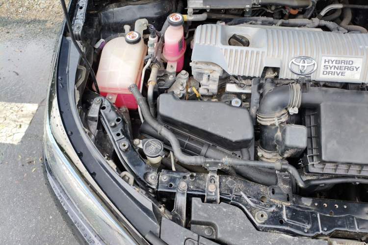 Used Toyota Levin Hybrid E+ 2019 1.8L PH GS E-CVT Elite Edition Engine Bay Right