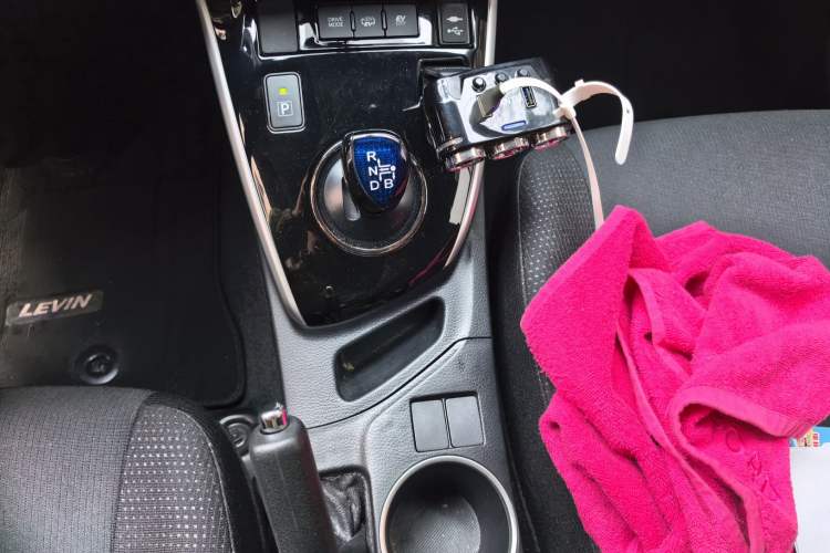 Used Toyota Levin Hybrid E+ 2019 1.8L GS E-CVT Elite Model with Sunroof Gear Lever
