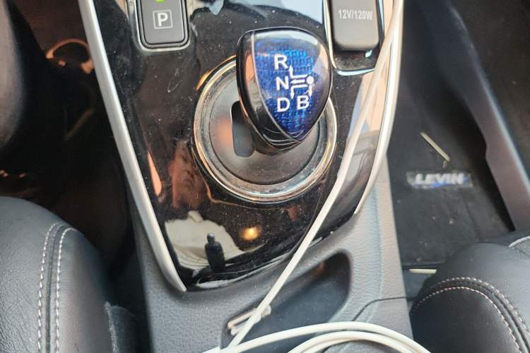 Used Toyota Levin Hybrid E+ 2019 1.8L PH V E-CVT Luxury Edition Gear Lever
