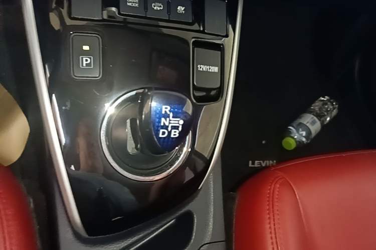 Used Toyota Levin Hybrid E+ 2019 1.8L PH GS E-CVT Elite Edition Gear Lever