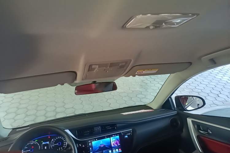 Used Toyota Levin Hybrid E+ 2019 1.8L PH GS E-CVT Elite Edition Headliner