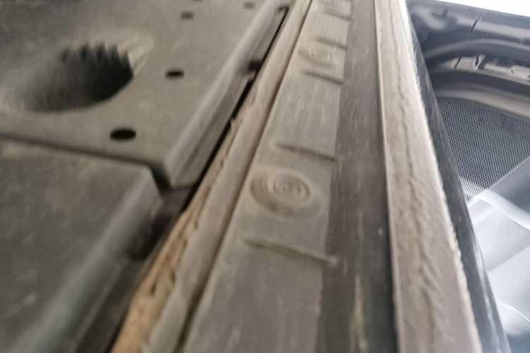 Used Toyota Levin Hybrid E+ 2019 1.8L PH V E-CVT Luxury Edition Left Side Sill