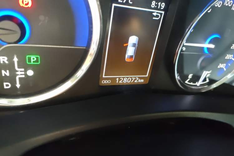 Used Toyota Levin Hybrid E+ 2019 1.8L PH GS E-CVT Elite Edition Odometer Close Up