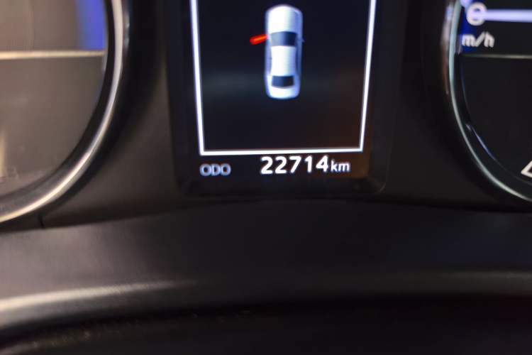 Used Toyota Levin Hybrid E+ 2019 1.8L GS E-CVT Elite Model with Sunroof Odometer Close Up