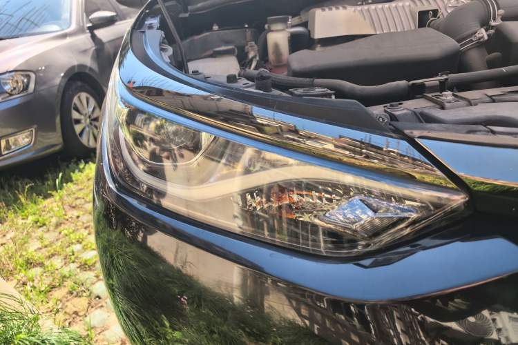 Used Toyota Levin Hybrid E+ 2019 1.8L GS E-CVT Elite Model with Sunroof Right Front Headlight
