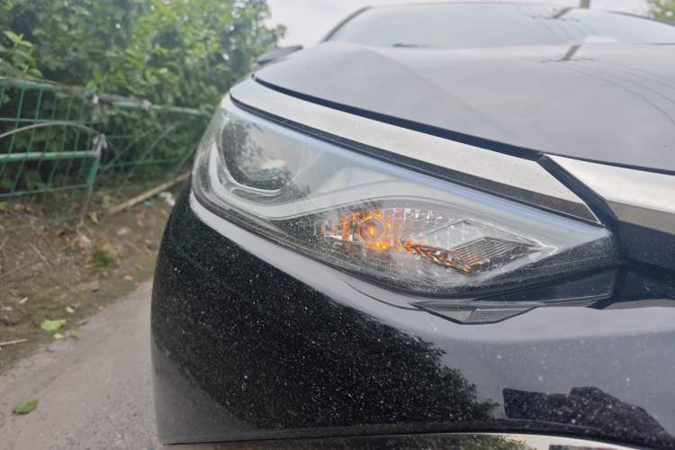 Used Toyota Levin Hybrid E+ 2019 1.8L PH GS E-CVT Elite Edition Right Front Headlight