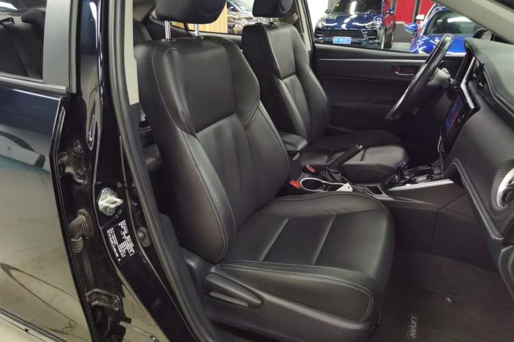 Used Toyota Levin Hybrid E+ 2019 1.8L PH V E-CVT Luxury Edition Right Front Seat