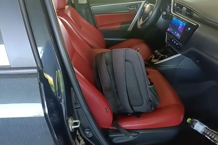 Used Toyota Levin Hybrid E+ 2019 1.8L PH GS E-CVT Elite Edition Right Front Seat