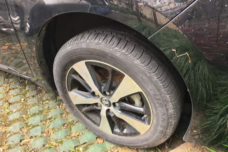 Used Toyota Levin Hybrid E+ 2019 1.8L GS E-CVT Elite Model with Sunroof Right Front Wheel Hub