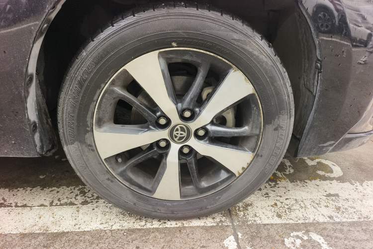 Used Toyota Levin Hybrid E+ 2019 1.8L PH GS E-CVT Elite Edition Right Front Wheel Hub