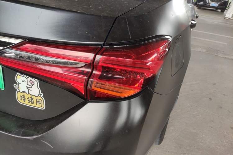 Used Toyota Levin Hybrid E+ 2019 1.8L GS E-CVT Elite Model with Sunroof Right Rear Taillight