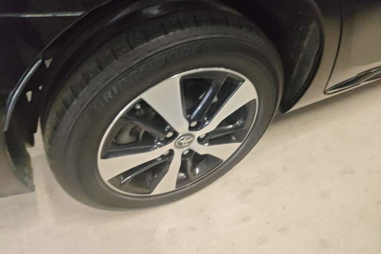 Used Toyota Levin Hybrid E+ 2019 1.8L PH V E-CVT Luxury Edition Right Rear Wheel Hub