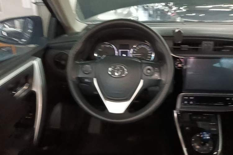 Used Toyota Levin Hybrid E+ 2019 1.8L PH GS E-CVT Elite Edition Steering Wheel