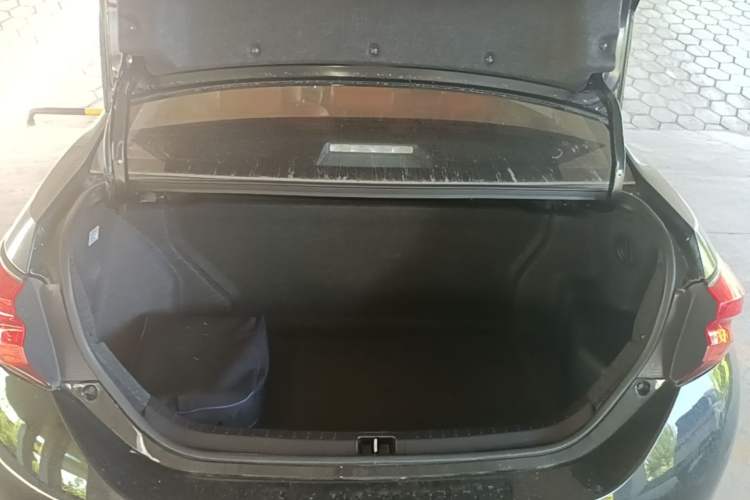Used Toyota Levin Hybrid E+ 2019 1.8L PH GS E-CVT Elite Edition Trunk