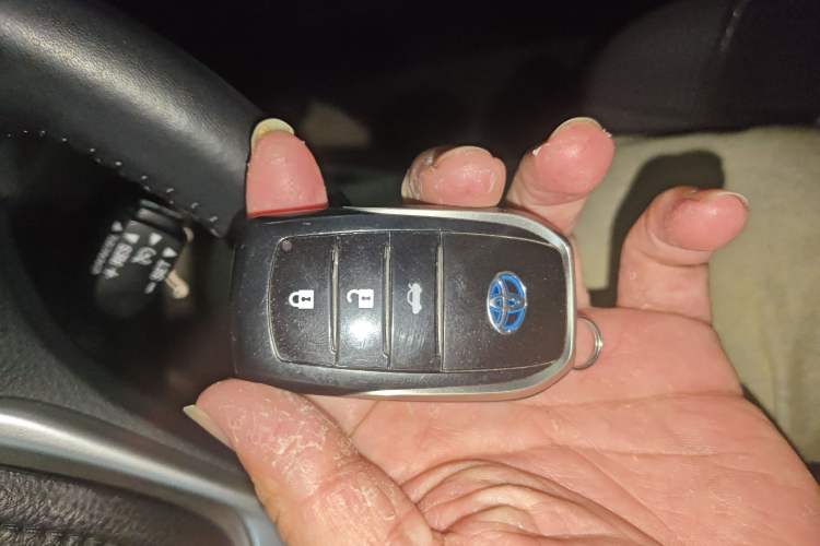 Used Toyota Levin Hybrid E+ 2019 1.8L PH V E-CVT Luxury Edition Vehicle Key