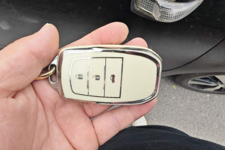 Used Toyota Levin Hybrid E+ 2019 1.8L PH GS E-CVT Elite Edition Vehicle Key