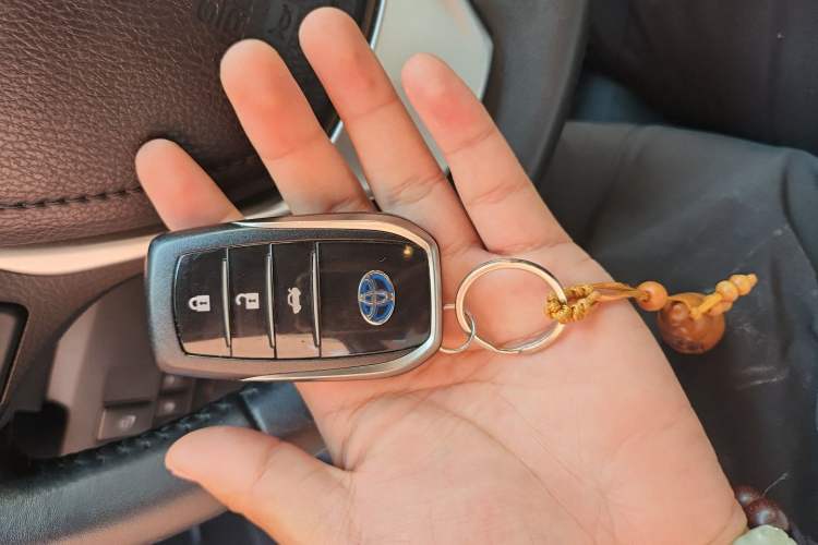 Used Toyota Levin Hybrid E+ 2019 1.8L PH V E-CVT Luxury Edition Vehicle Key