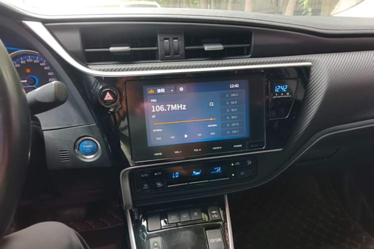 Used Toyota Levin Hybrid E+ 2019 1.8L PH V E-CVT Luxury Edition Audio And AC Panel