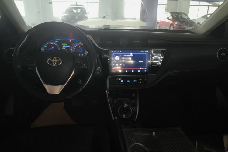 Used Toyota Levin Hybrid E+ 2019 1.8L PH V E-CVT Luxury Edition Center Console