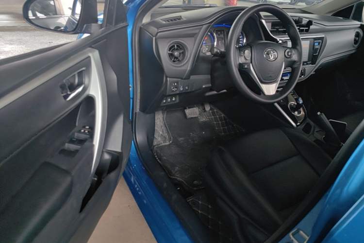Used Toyota Levin Hybrid E+ 2019 1.8L GS E-CVT Elite Model with Sunroof Driver Seat
