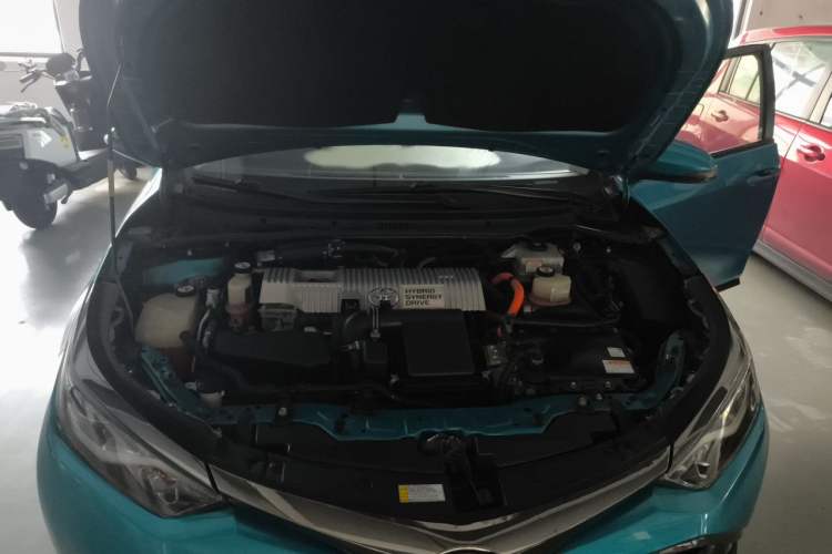 Used Toyota Levin Hybrid E+ 2019 1.8L PH V E-CVT Luxury Edition Engine Bay