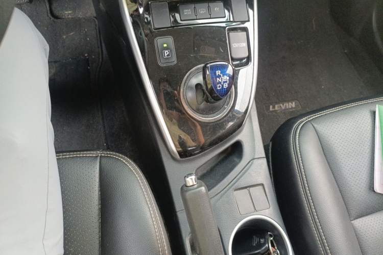 Used Toyota Levin Hybrid E+ 2019 1.8L PH GS E-CVT Elite Edition Gear Lever