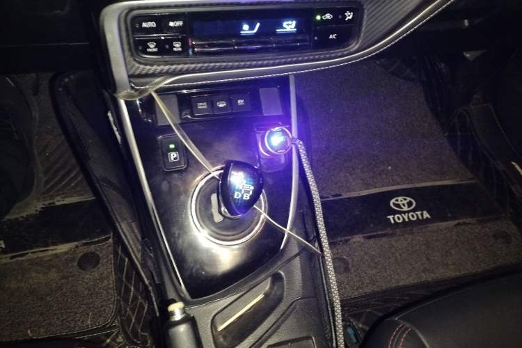 Used Toyota Levin Hybrid E+ 2019 1.8L PH GS E-CVT Elite Edition Gear Lever