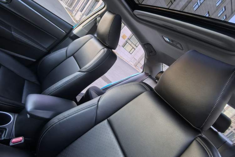 Used Toyota Levin Hybrid E+ 2019 1.8L PH V E-CVT Luxury Edition Interior 12