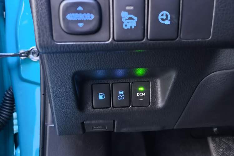 Used Toyota Levin Hybrid E+ 2019 1.8L PH V E-CVT Luxury Edition Interior 15