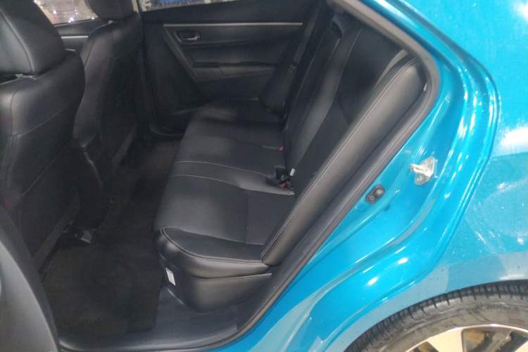Used Toyota Levin Hybrid E+ 2019 1.8L PH V E-CVT Luxury Edition Interior 4