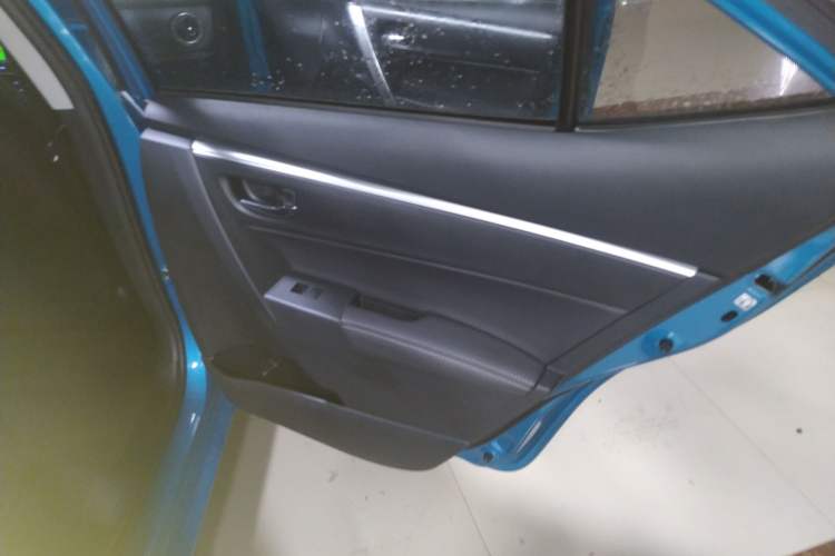 Used Toyota Levin Hybrid E+ 2019 1.8L PH V E-CVT Luxury Edition Interior 6