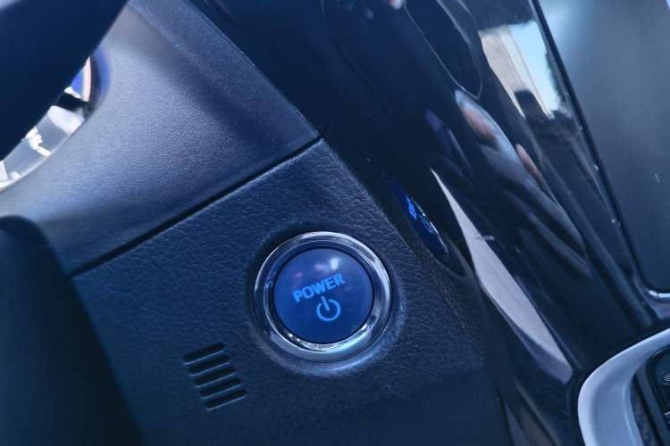 Used Toyota Levin Hybrid E+ 2019 1.8L PH V E-CVT Luxury Edition Interior 9