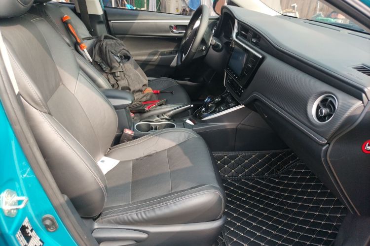 Used Toyota Levin Hybrid E+ 2019 1.8L PH V E-CVT Luxury Edition Right Front Seat