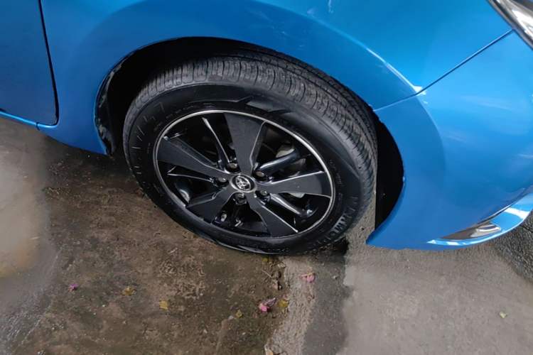 Used Toyota Levin Hybrid E+ 2019 1.8L GS E-CVT Elite Model with Sunroof Right Front Wheel Hub