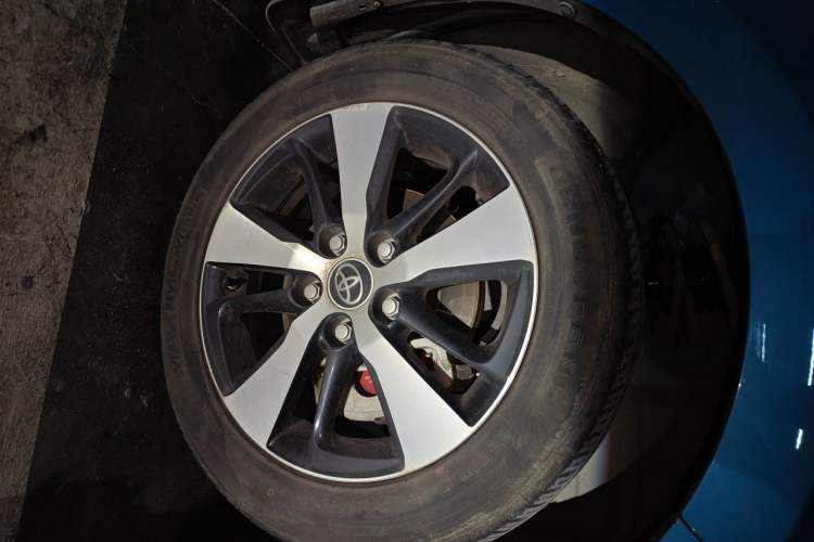 Used Toyota Levin Hybrid E+ 2019 1.8L PH V E-CVT Luxury Edition Right Front Wheel Hub