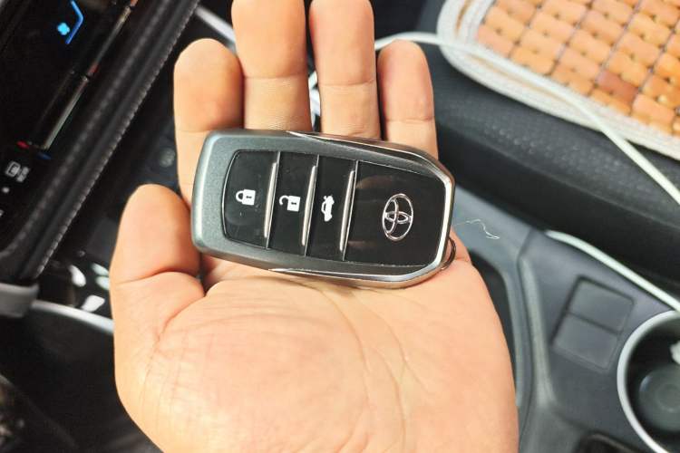 Used Toyota Levin Hybrid E+ 2019 1.8L PH GS E-CVT Elite Edition Vehicle Key