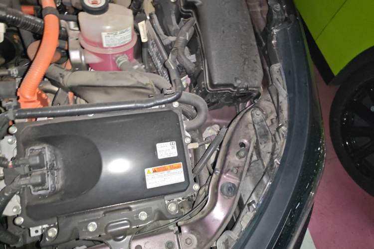 Used Toyota Levin Hybrid E+ 2019 1.8L PH GS E-CVT Elite Edition Engine Bay Left