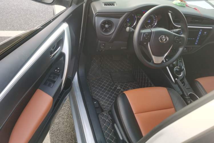 Used Toyota Levin Hybrid E+ 2019 1.8L PH GS E-CVT Elite Edition Interior 3