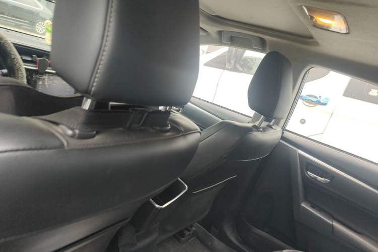 Used Toyota Levin Hybrid E+ 2019 1.8L PH V E-CVT Luxury Edition Headliner