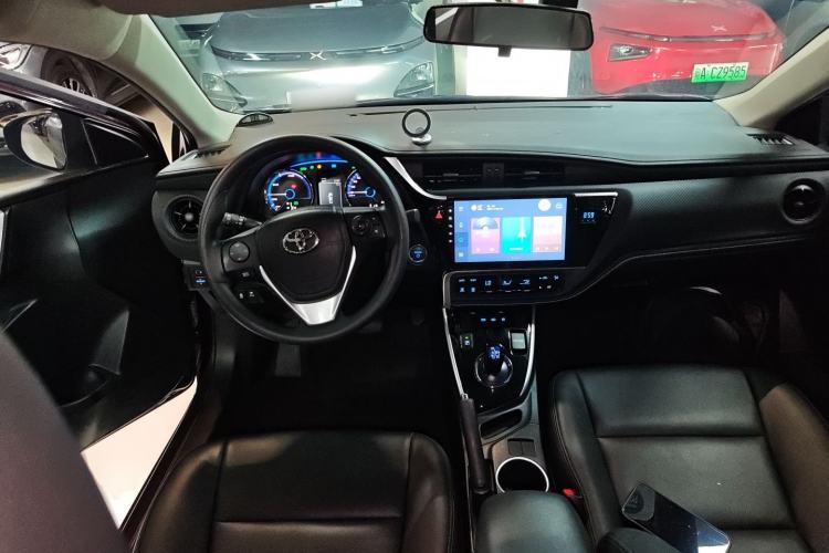 Used Toyota Levin Hybrid E+ 2019 1.8L PH GS E-CVT Elite Edition Center Console