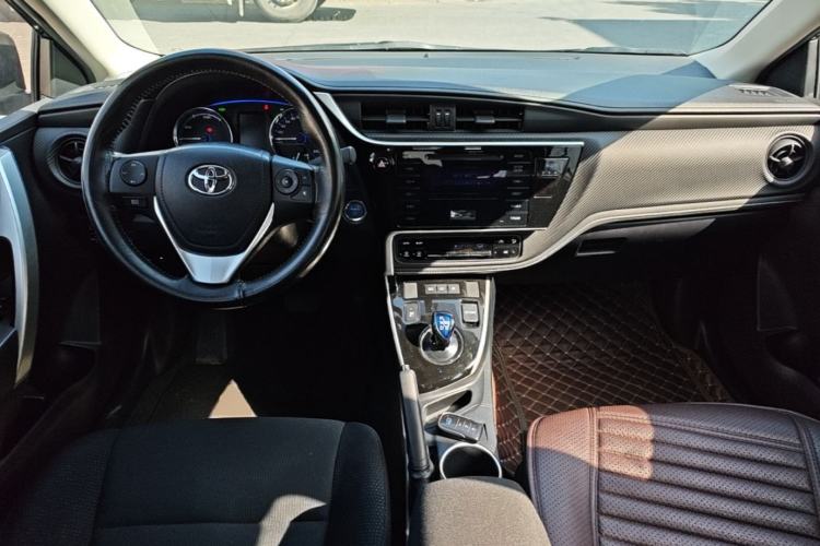 Used Toyota Levin Hybrid E+ 2019 1.8L PH GS E-CVT Elite Edition Center Console