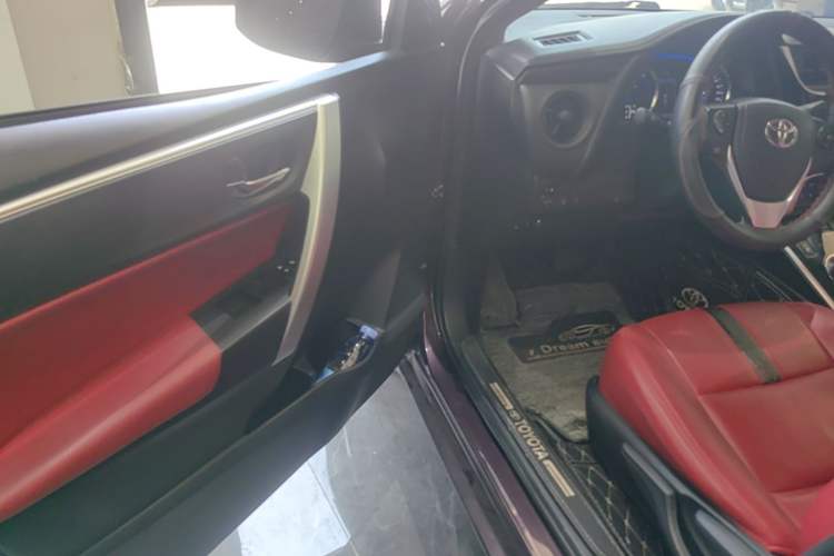 Used Toyota Levin Hybrid E+ 2019 1.8L PH GS E-CVT Elite Edition Driver Seat
