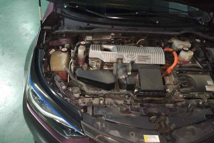 Used Toyota Levin Hybrid E+ 2019 1.8L GS E-CVT Elite Model with Sunroof Engine Bay Right