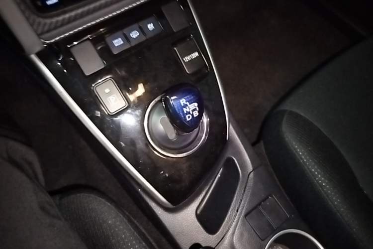 Used Toyota Levin Hybrid E+ 2019 1.8L PH GS E-CVT Elite Edition Gear Lever