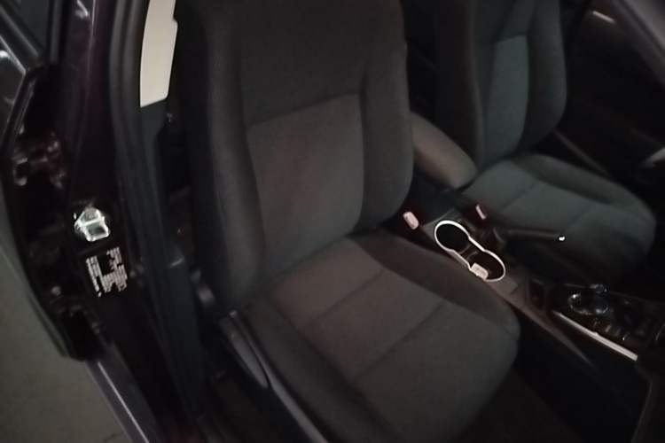 Used Toyota Levin Hybrid E+ 2019 1.8L PH GS E-CVT Elite Edition Right Front Seat