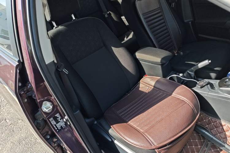 Used Toyota Levin Hybrid E+ 2019 1.8L PH GS E-CVT Elite Edition Right Front Seat