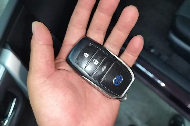 Used Toyota Levin Hybrid E+ 2019 1.8L PH GS E-CVT Elite Edition Vehicle Key
