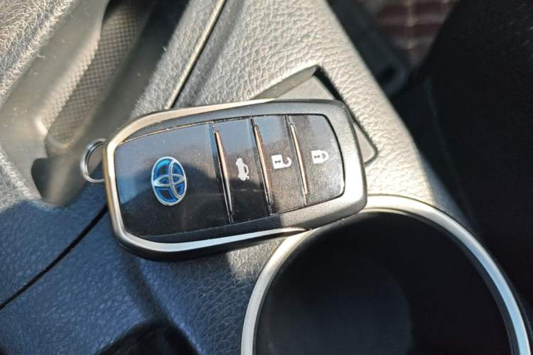 Used Toyota Levin Hybrid E+ 2019 1.8L PH GS E-CVT Elite Edition Vehicle Key